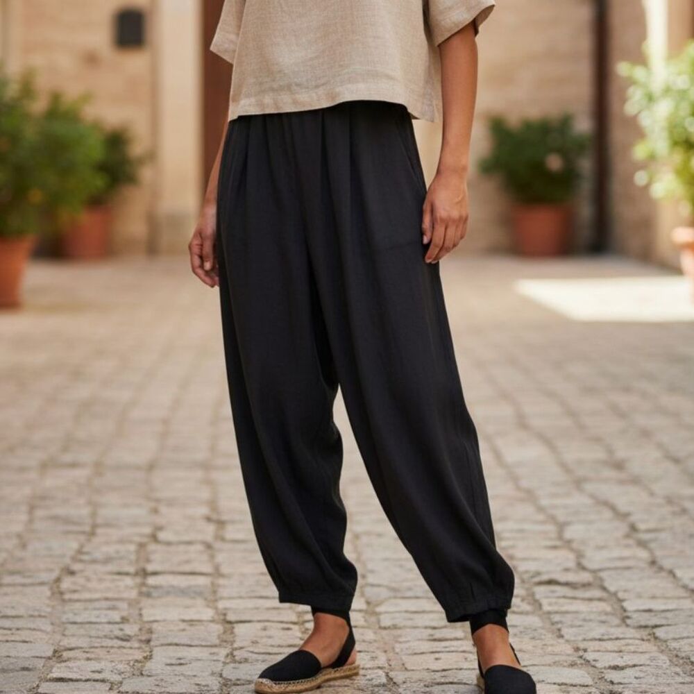 Aiko Pants Womens Extra Small Silk Pleated Minimalist Black Lagenlook Barrel Leg